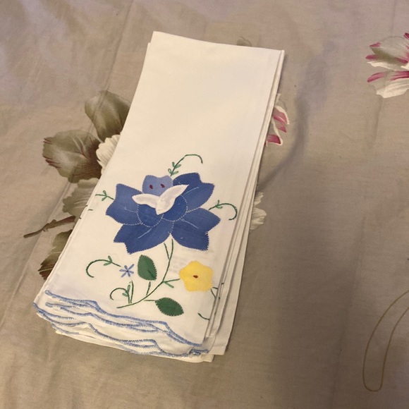 Linen Tea Towels, Applique Set of 6 Tea Towels, Vintage 100% cotton - Picture 5 of 5